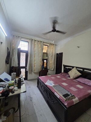 Bedroom in 3 BHK Builder Floor at Sector 47 – for Rent