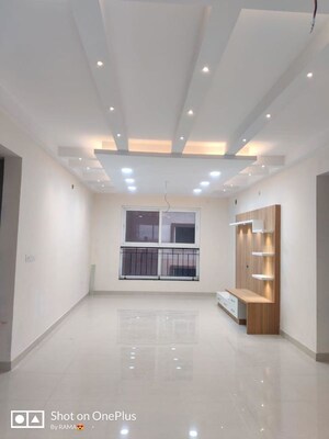 3 BHK Apartment For Rent in Pashmina Waterfront, Old Madras Road