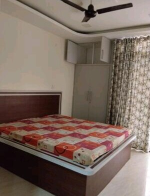Bedroom in 3 BHK Apartment at Hazratganj – for Rent
