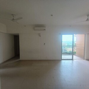 Room in 3 BHK Apartment at Emaar Emerald Estate, Sector 65 – for Rent