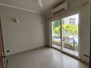 Room in 3 BHK Independent House at Central Park Flower Valley, Sohna Sector 33 – for Rent