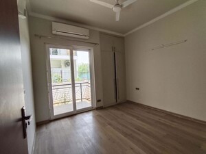 Room in 3 BHK Independent House at Central Park Flower Valley, Sohna Sector 33 – for Rent