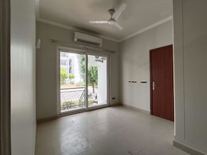 Room in 3 BHK Independent House at Central Park Flower Valley, Sohna Sector 33 – for Rent