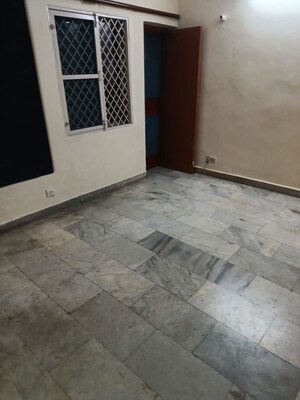 Room in 2 BHK Apartment at Windsor and Nova Society, Ahinsa Khand 2 – for Sale