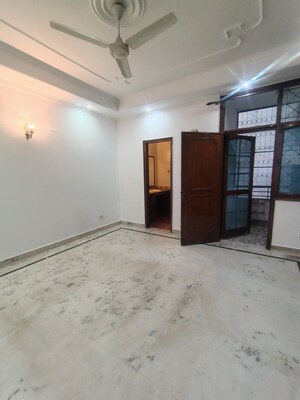 Staircase in 3 BHK Builder Floor at Malviya Nagar – for Rent