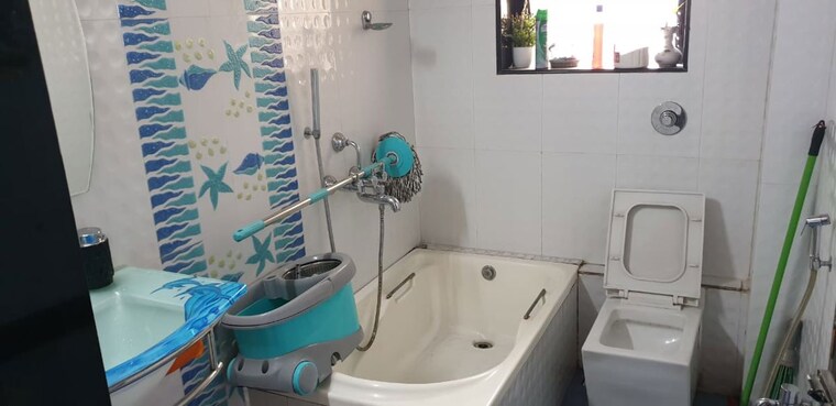 Bathroom, sun-damodar-shanti-chs 2.5 Bedroom 1100 Sq.Ft. Apartment In Kharghar Sector 20 Navi Mumbai 10744929