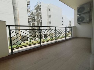 Balcony in 2.5 BHK Builder Floor at Central Park Flower Valley, Sohna Sector 33 – for Rent