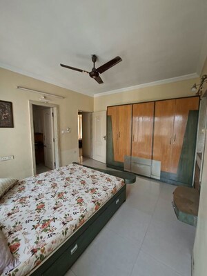 Bedroom in 4 BHK Apartment at Manikchand Malabar, Lulla Nagar – for Rent