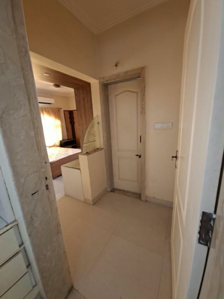 Bathroom, manikchand-malabar 4 Bedroom 1600 Sq.Ft. Apartment In Lulla Nagar Pune 10744965