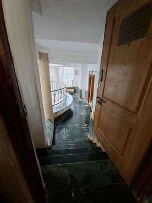 Staircase in 4 BHK Apartment at Manikchand Malabar, Lulla Nagar – for Rent