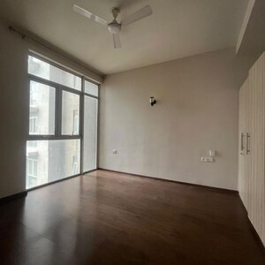 Room in 3 BHK Apartment at Ireo Victory Valley, Sector 67 – for Rent