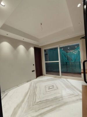 Bedroom in 3.5 BHK Builder Floor at Central Park Flower Valley, Sohna Sector 33 – for Rent