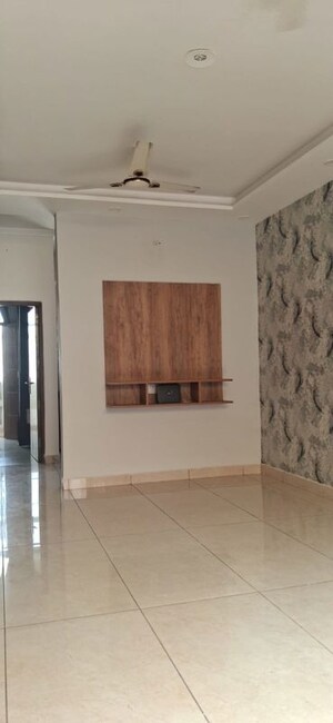 Lobby in 3 BHK Apartment at Panchkula Urban Estate – for Rent