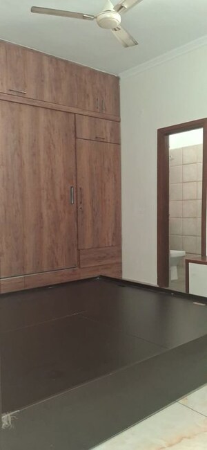 Bedroom in 3 BHK Apartment at Panchkula Urban Estate – for Rent
