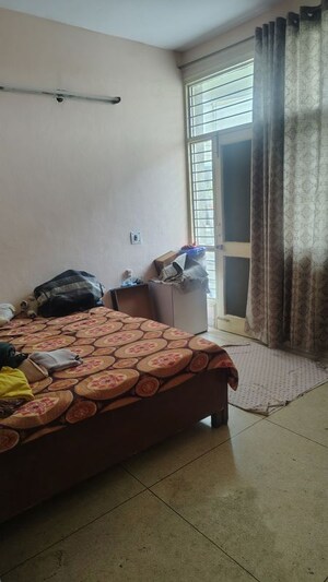 Parking in 2 BHK Apartment at Vasundhara Sector 4 – for Sale