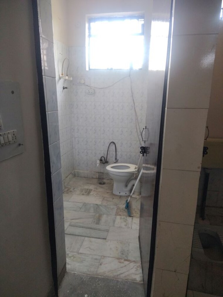 Kitchen, sector 2a vasundhara 2 Bedroom 152 Sq.Mt. Independent House In Sector 2a Vasundhara Ghaziabad 10411138