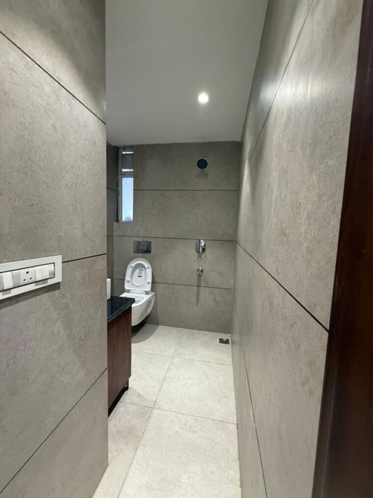 Bathroom, aerocity 3 Bedroom 1850 Sq.Ft. Apartment In Aerocity Mohali 10745012