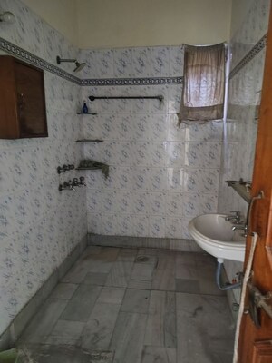Bathroom in 2.5 BHK Apartment at Sahayog CHS Vasundhara Sector 9, Vasundhara Sector 9 – for Sale