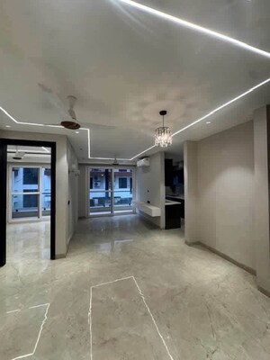 Room in 4 BHK Apartment at Vatika Sovereign Park, Sector 99 – for Rent