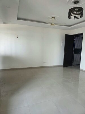 Room in 3 BHK Apartment at Logix Blossom County, Sector 137 – for Rent
