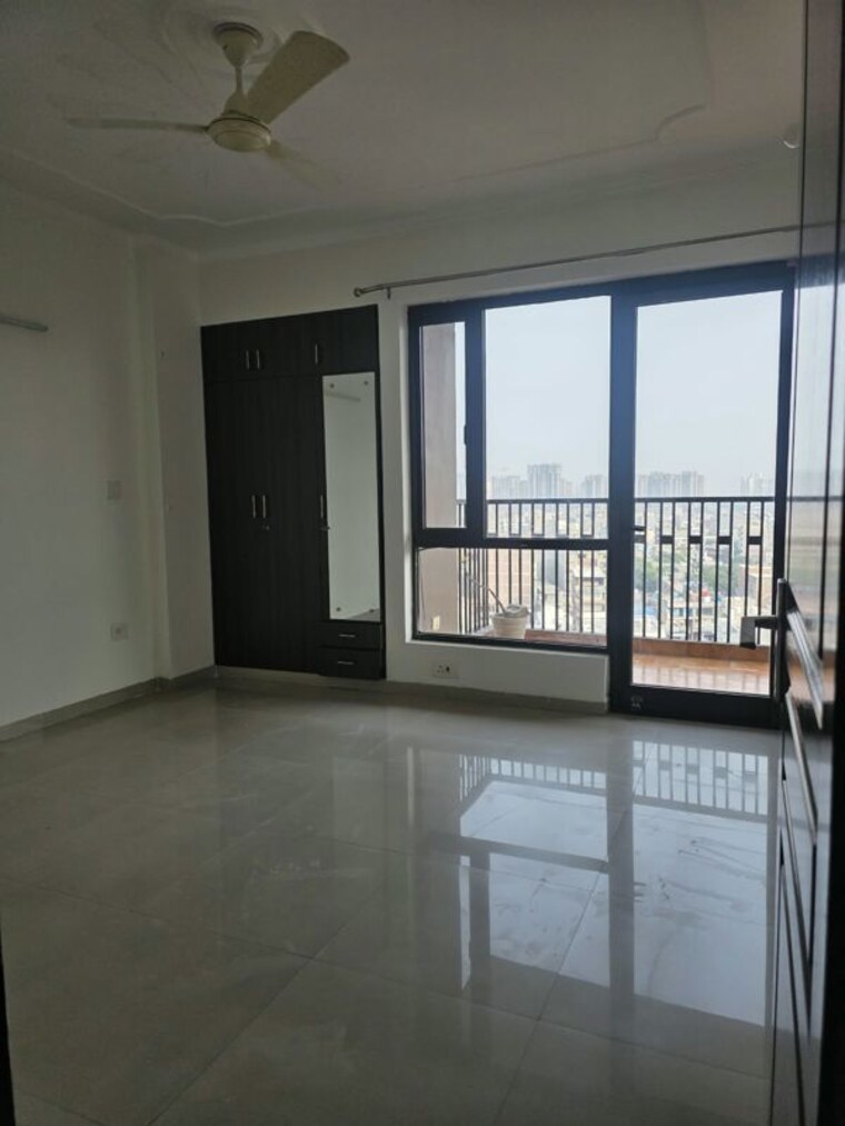Room, logix-blossom-county 3 Bedroom 1675 Sq.Ft. Apartment In Sector 137 Noida 10745074