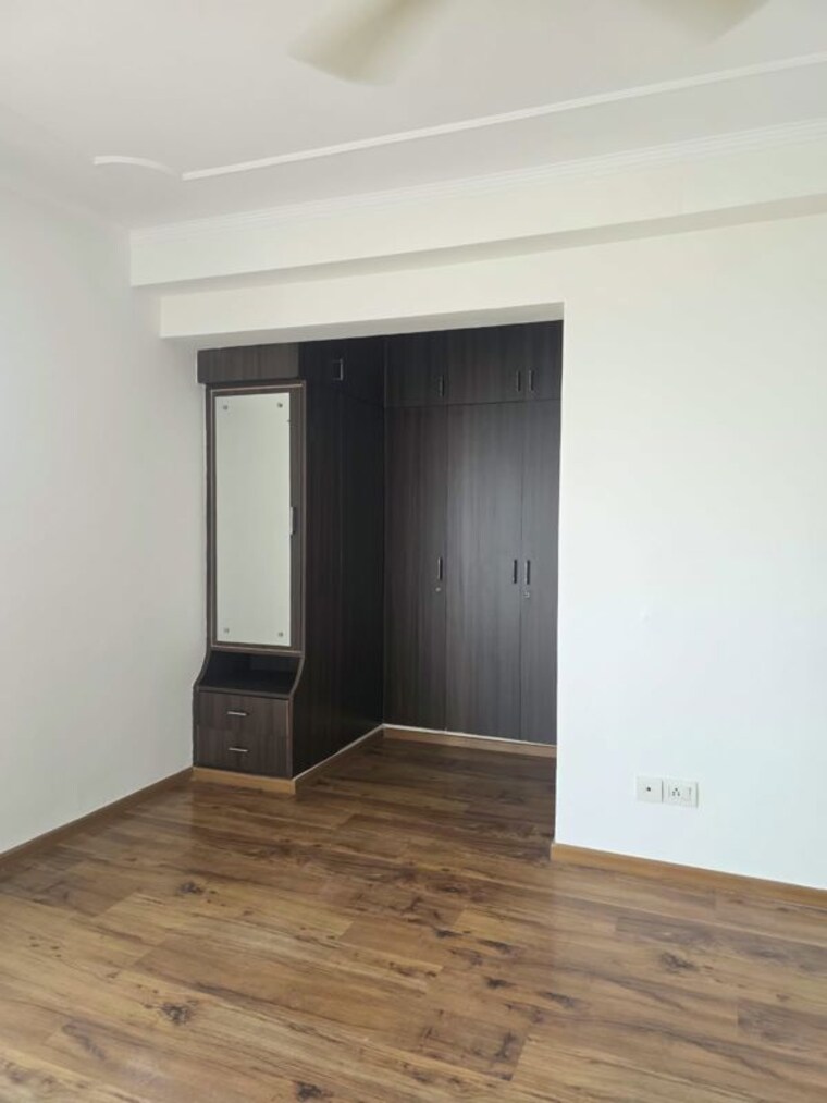 Room, logix-blossom-county 3 Bedroom 1675 Sq.Ft. Apartment In Sector 137 Noida 10745074