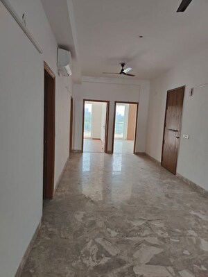 Building Lobby in 4 BHK Apartment at SS Linden, Sector 84 – for Sale