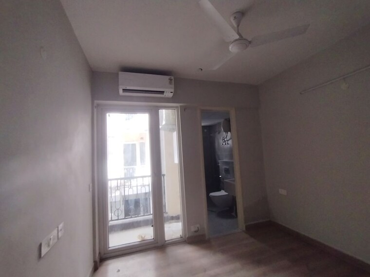 Room, signature-global-city-81 2.5 Bedroom 1126 Sq.Ft. Apartment In Sector 81 Gurgaon 10745157