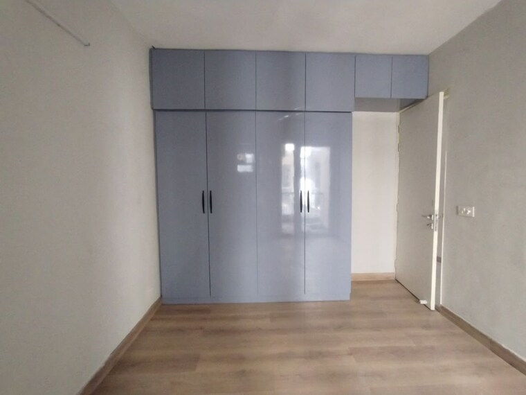 Room, signature-global-city-81 2.5 Bedroom 1126 Sq.Ft. Apartment In Sector 81 Gurgaon 10745157