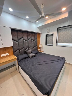 Bedroom in Studio Apartment at DLF Capital Greens Phase I And II, Moti Nagar – for Rent