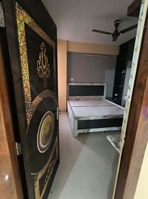 Room in 2 BHK Apartment at Ascent Savy Ville De, Raj Nagar Extension – for Rent