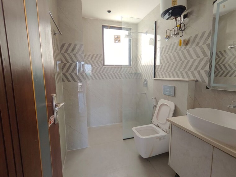 Bathroom, aradhya-homes 4 Bedroom 2700 Sq.Ft. Apartment In Sector 67a Gurgaon 10745185
