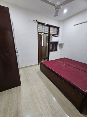 Kitchen in 1 BHK Builder Floor at Sector 54 – for Rent