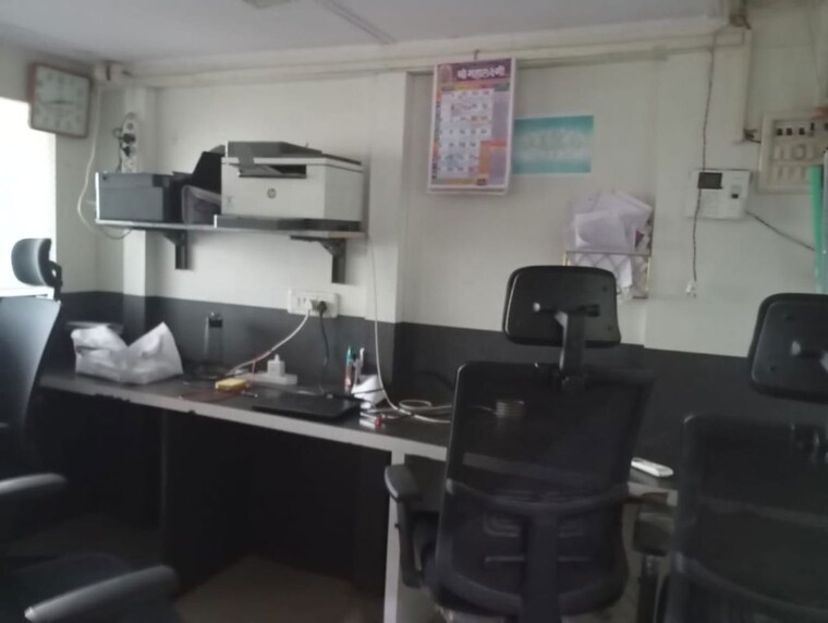 Team Area, haware-fantasia Commercial Office Space 536 Sq.Ft. In Vashi Sector 28 Navi Mumbai 10745266