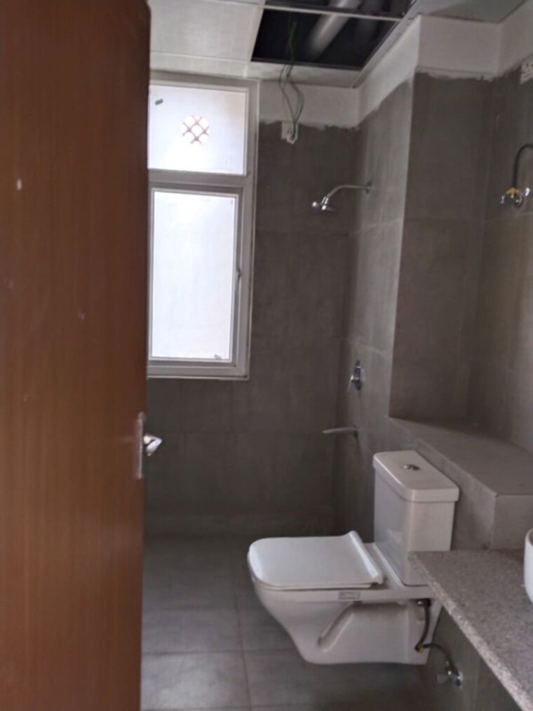 Bathroom, ss-the-leaf 4 Bedroom 2812 Sq.Ft. Apartment In Sector 85 Gurgaon 10745265