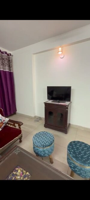Living Room in 2.5 BHK Builder Floor at Pinewood Enclave, Wave City – for Rent