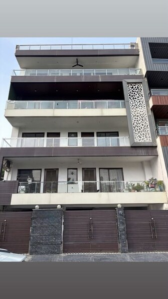 4 BHK +  310 Sq.Yd. Builder Floor in Parklands