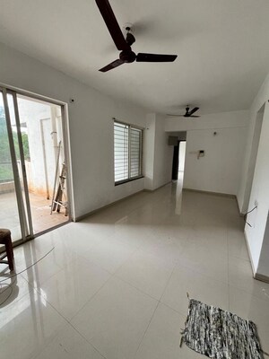 Room in 3 BHK Apartment at Guardian Hill Shire, Wagholi – for Rent
