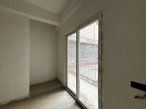 Room in 3 BHK Apartment at Miglani Supercity Myfair Residency, Tech Zone 4 Greater Noida – for Sale