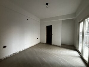 Room in 3 BHK Apartment at Miglani Supercity Myfair Residency, Tech Zone 4 Greater Noida – for Sale