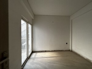 Room in 3 BHK Apartment at Miglani Supercity Myfair Residency, Tech Zone 4 Greater Noida – for Sale