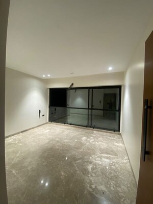 2 BHK Apartment For Sale in Santacruz West