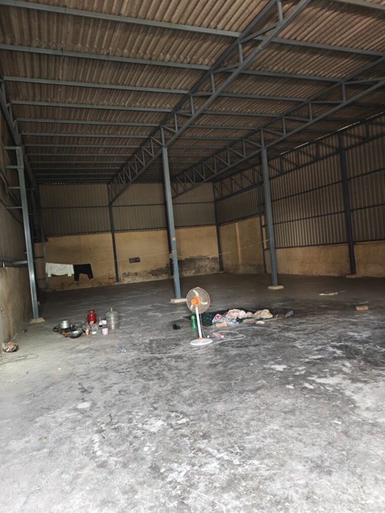  Parking, dhanwapur Commercial Warehouse 11000 Sq.Ft. In Dhanwapur Gurgaon 10745173