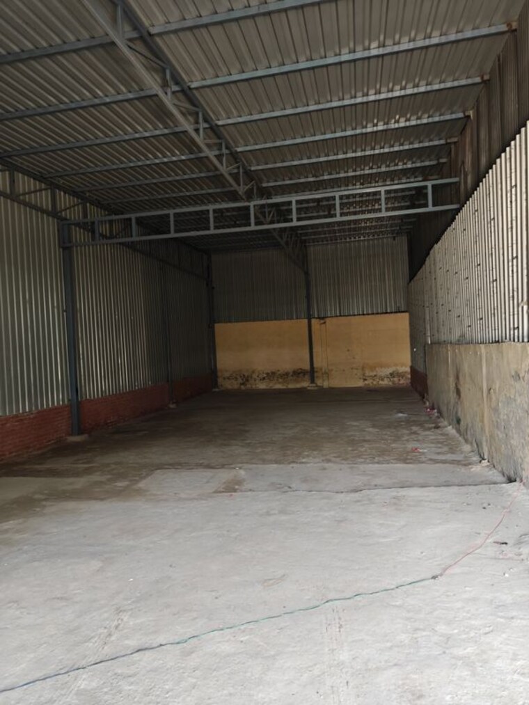  Parking, dhanwapur Commercial Warehouse 11000 Sq.Ft. In Dhanwapur Gurgaon 10745173