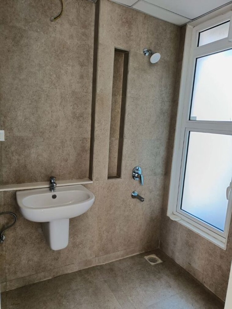 Bathroom, tata-serein 2 Bedroom 838 Sq.Ft. Apartment In Pokhran Road No Two Thane 10745352