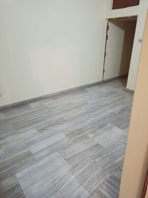 Room in 2 BHK Independent House at Gomti Nagar – for Rent