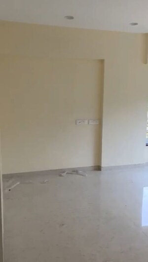 Bedroom in 2 BHK Apartment at Chembur – for Rent