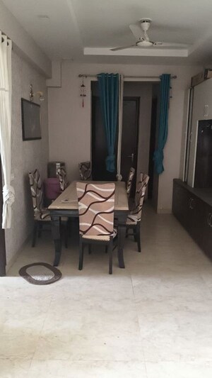 2 BHK Apartment For Rent in Gomti Nagar