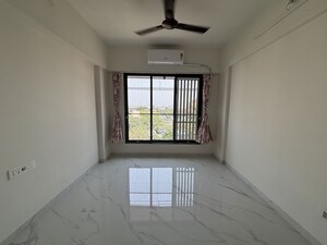 Room in 1 BHK Apartment at Gold Silver Brook, Santacruz East – for Rent