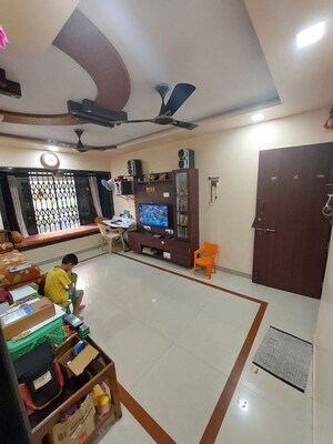 Room in 2 BHK Apartment at Shree Laxmi Park 1, Vartak Nagar – for Rent